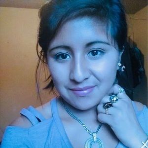 Meet your Posher, Aracelia